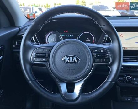 Черный Киа Niro, объемом двигателя 0 л и пробегом 93 тыс. км за 22700 $, фото 26 на Automoto.ua
