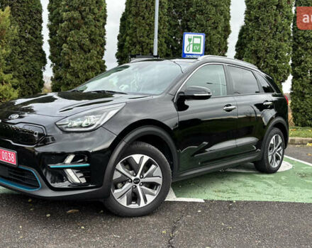 Чорний Кіа Niro, об'ємом двигуна 0 л та пробігом 110 тис. км за 19500 $, фото 17 на Automoto.ua
