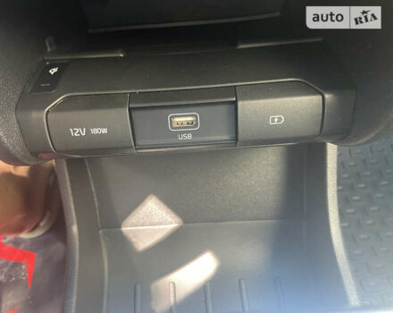 Черный Киа Niro, объемом двигателя 0 л и пробегом 151 тыс. км за 19300 $, фото 12 на Automoto.ua