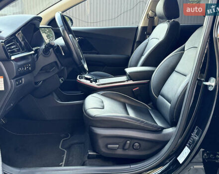 Черный Киа Niro, объемом двигателя 0 л и пробегом 50 тыс. км за 23499 $, фото 38 на Automoto.ua