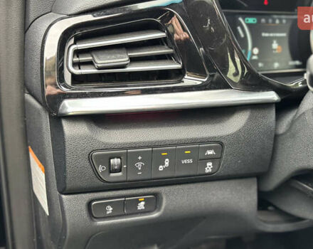 Чорний Кіа Niro, об'ємом двигуна 0 л та пробігом 110 тис. км за 19500 $, фото 52 на Automoto.ua