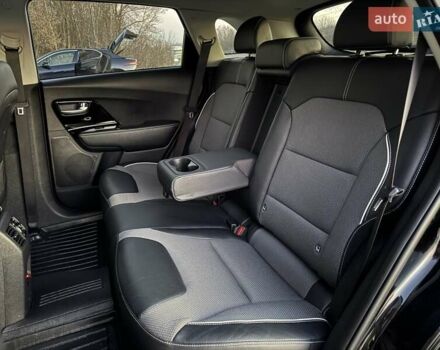 Черный Киа Niro, объемом двигателя 0 л и пробегом 110 тыс. км за 17999 $, фото 60 на Automoto.ua