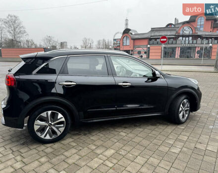 Черный Киа Niro, объемом двигателя 0 л и пробегом 159 тыс. км за 18950 $, фото 6 на Automoto.ua