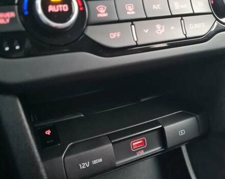 Черный Киа Niro, объемом двигателя 0 л и пробегом 114 тыс. км за 19999 $, фото 59 на Automoto.ua