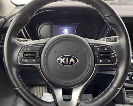 Чорний Кіа Niro, об'ємом двигуна 0 л та пробігом 70 тис. км за 22350 $, фото 17 на Automoto.ua