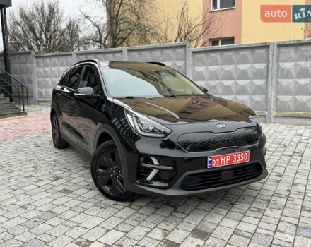Чорний Кіа Niro, об'ємом двигуна 0 л та пробігом 109 тис. км за 17499 $, фото 51 на Automoto.ua