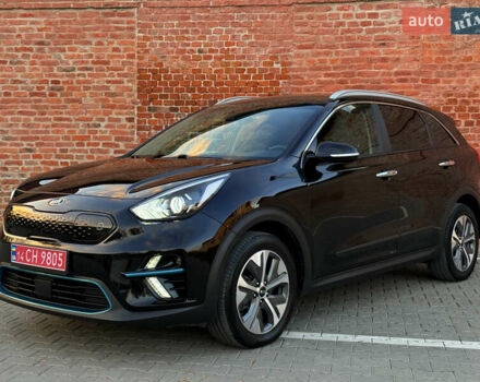 Киа Niro 2020 в Тернополе на Automoto.ua Черный Киа Niro, объемом двигателя 0 л и пробегом 92 тыс. км за 19899 $, фото 5 на Automoto.ua