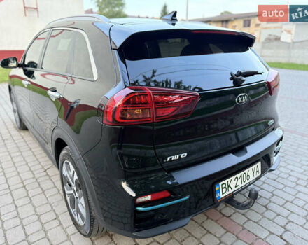 Черный Киа Niro, объемом двигателя 0 л и пробегом 135 тыс. км за 17999 $, фото 6 на Automoto.ua