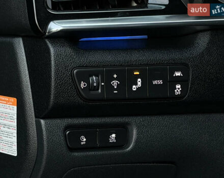 Черный Киа Niro, объемом двигателя 0 л и пробегом 142 тыс. км за 18900 $, фото 36 на Automoto.ua