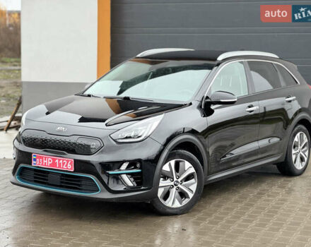Черный Киа Niro, объемом двигателя 0 л и пробегом 93 тыс. км за 17999 $, фото 8 на Automoto.ua