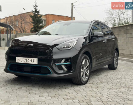 Черный Киа Niro, объемом двигателя 0 л и пробегом 132 тыс. км за 18699 $, фото 7 на Automoto.ua