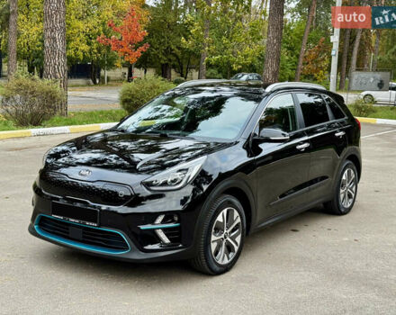 Чорний Кіа Niro, об'ємом двигуна 0 л та пробігом 107 тис. км за 20500 $, фото 15 на Automoto.ua
