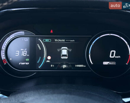 Чорний Кіа Niro, об'ємом двигуна 0 л та пробігом 144 тис. км за 19500 $, фото 53 на Automoto.ua