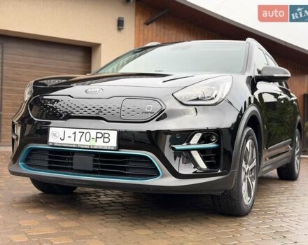 Чорний Кіа Niro, об'ємом двигуна 0 л та пробігом 89 тис. км за 20799 $, фото 2 на Automoto.ua