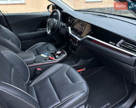 Черный Киа Niro, объемом двигателя 0 л и пробегом 135 тыс. км за 18650 $, фото 27 на Automoto.ua