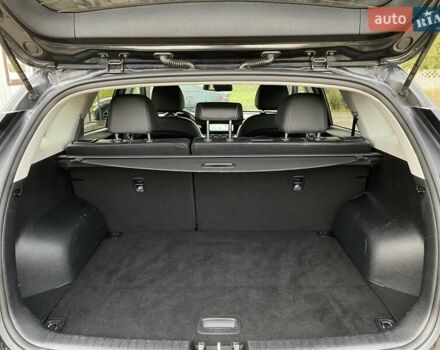 Чорний Кіа Niro, об'ємом двигуна 0 л та пробігом 96 тис. км за 20600 $, фото 66 на Automoto.ua