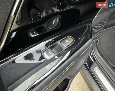Чорний Кіа Niro, об'ємом двигуна 0 л та пробігом 107 тис. км за 20500 $, фото 47 на Automoto.ua