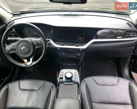 Киа Niro 2020 в Киеве на Automoto.ua Черный Киа Niro, объемом двигателя 0 л и пробегом 67 тыс. км за 21999 $, фото 40 на Automoto.ua