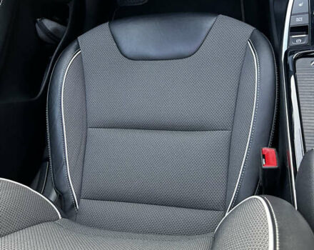 Чорний Кіа Niro, об'ємом двигуна 0 л та пробігом 65 тис. км за 16499 $, фото 35 на Automoto.ua