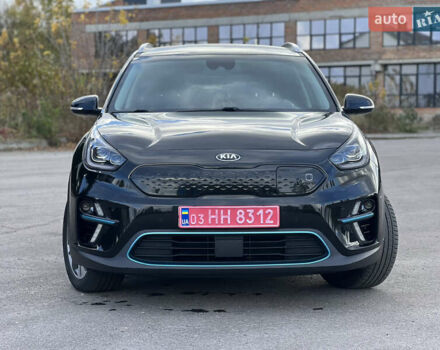 Киа Niro 2020 в Ровно на Automoto.ua Черный Киа Niro, объемом двигателя 0 л и пробегом 143 тыс. км за 18499 $, фото 15 на Automoto.ua