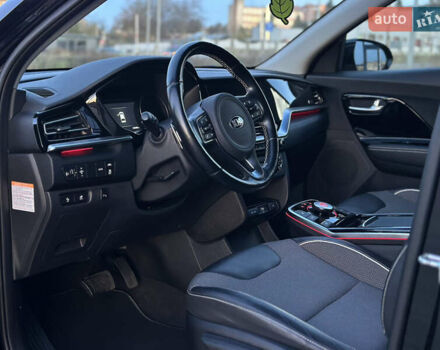 Чорний Кіа Niro, об'ємом двигуна 0 л та пробігом 98 тис. км за 19400 $, фото 37 на Automoto.ua