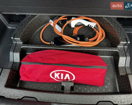 Черный Киа Niro, объемом двигателя 0 л и пробегом 78 тыс. км за 21700 $, фото 68 на Automoto.ua