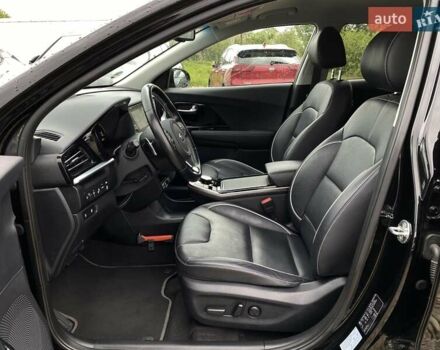Черный Киа Niro, объемом двигателя 0 л и пробегом 107 тыс. км за 21400 $, фото 26 на Automoto.ua