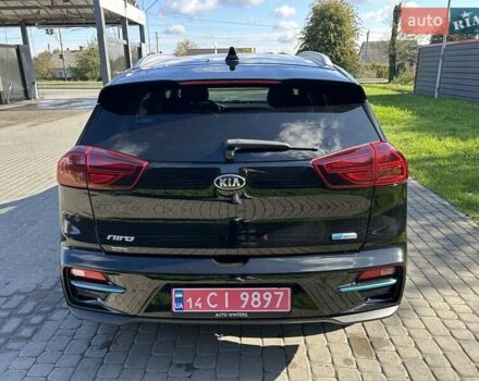 Чорний Кіа Niro, об'ємом двигуна 0 л та пробігом 135 тис. км за 18800 $, фото 2 на Automoto.ua