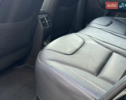 Черный Киа Niro, объемом двигателя 0 л и пробегом 50 тыс. км за 23499 $, фото 64 на Automoto.ua