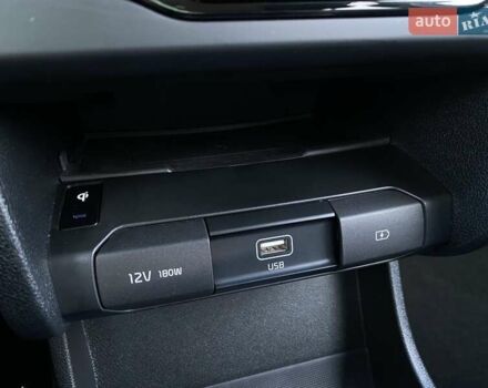 Киа Niro 2020 в Львове на Automoto.ua Черный Киа Niro, объемом двигателя 0 л и пробегом 83 тыс. км за 22200 $, фото 9 на Automoto.ua