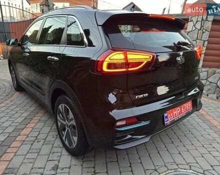 Черный Киа Niro, объемом двигателя 0 л и пробегом 115 тыс. км за 18700 $, фото 35 на Automoto.ua