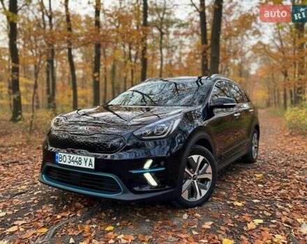 Чорний Кіа Niro, об'ємом двигуна 0 л та пробігом 112 тис. км за 19850 $, фото 1 на Automoto.ua