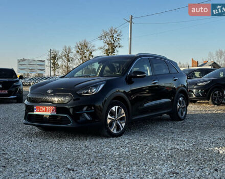 Черный Киа Niro, объемом двигателя 0 л и пробегом 112 тыс. км за 19999 $, фото 4 на Automoto.ua