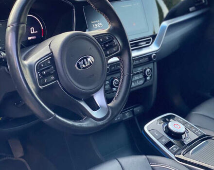 Черный Киа Niro, объемом двигателя 0 л и пробегом 152 тыс. км за 19200 $, фото 30 на Automoto.ua