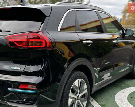 Чорний Кіа Niro, об'ємом двигуна 0 л та пробігом 110 тис. км за 19500 $, фото 42 на Automoto.ua