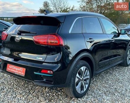 Чорний Кіа Niro, об'ємом двигуна 0 л та пробігом 35 тис. км за 24400 $, фото 26 на Automoto.ua
