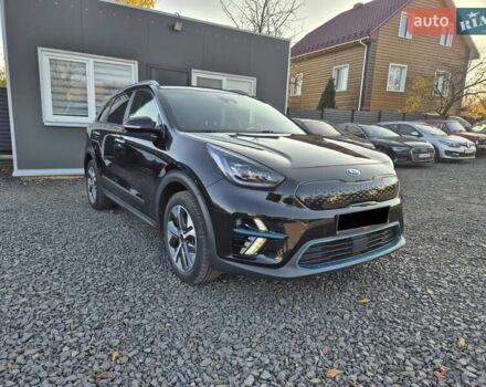 Черный Киа Niro, объемом двигателя 0 л и пробегом 132 тыс. км за 19449 $, фото 2 на Automoto.ua