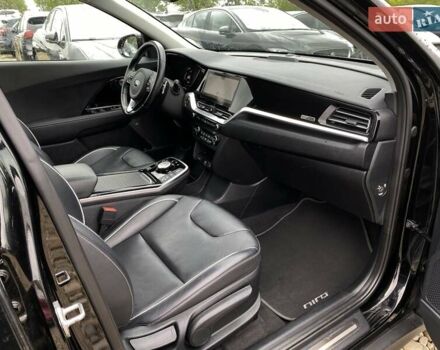 Черный Киа Niro, объемом двигателя 0 л и пробегом 107 тыс. км за 21400 $, фото 67 на Automoto.ua
