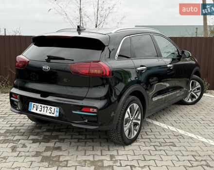 Черный Киа Niro, объемом двигателя 0 л и пробегом 61 тыс. км за 19300 $, фото 12 на Automoto.ua