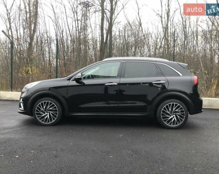 Черный Киа Niro, объемом двигателя 0 л и пробегом 40 тыс. км за 22950 $, фото 3 на Automoto.ua