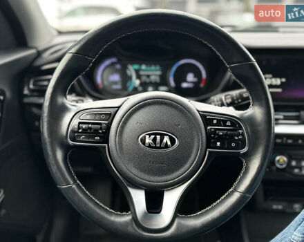 Черный Киа Niro, объемом двигателя 0 л и пробегом 158 тыс. км за 17800 $, фото 11 на Automoto.ua