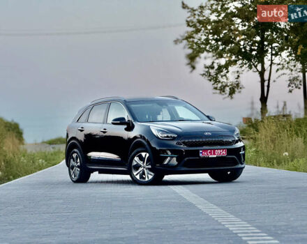 Черный Киа Niro, объемом двигателя 0 л и пробегом 165 тыс. км за 16999 $, фото 11 на Automoto.ua