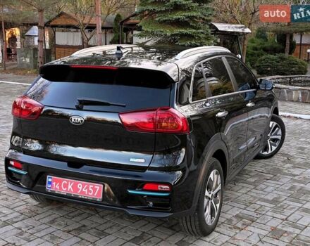 Черный Киа Niro, объемом двигателя 0 л и пробегом 115 тыс. км за 19999 $, фото 18 на Automoto.ua