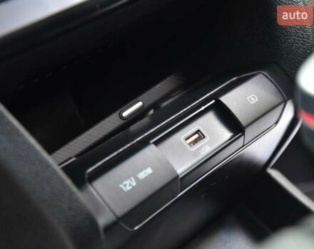 Черный Киа Niro, объемом двигателя 0 л и пробегом 76 тыс. км за 17550 $, фото 40 на Automoto.ua
