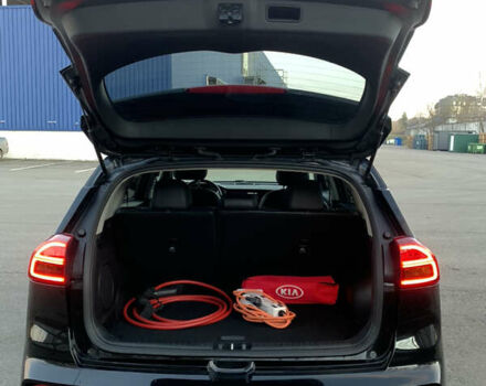 Черный Киа Niro, объемом двигателя 0 л и пробегом 110 тыс. км за 19250 $, фото 39 на Automoto.ua