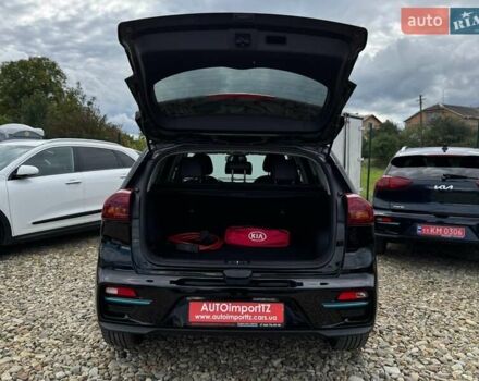 Черный Киа Niro, объемом двигателя 0 л и пробегом 69 тыс. км за 22200 $, фото 74 на Automoto.ua