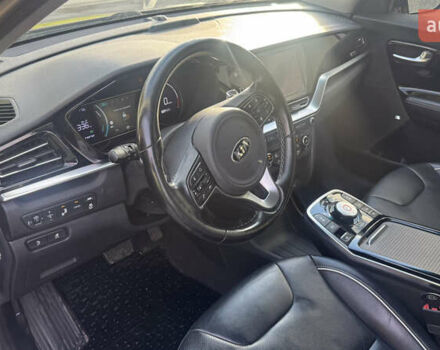 Киа Niro 2020 в Луцке на Automoto.ua Черный Киа Niro, объемом двигателя 0 л и пробегом 155 тыс. км за 19700 $, фото 4 на Automoto.ua