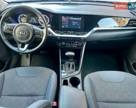 Черный Киа Niro, объемом двигателя 1.58 л и пробегом 67 тыс. км за 23800 $, фото 11 на Automoto.ua