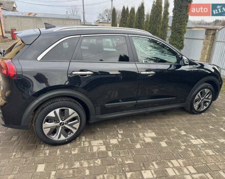 Чорний Кіа Niro, об'ємом двигуна 0 л та пробігом 164 тис. км за 18400 $, фото 39 на Automoto.ua