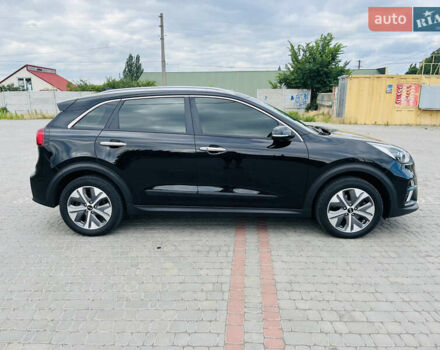 Киа Niro 2020 в Первомайск на Automoto.ua Черный Киа Niro, объемом двигателя 0 л и пробегом 121 тыс. км за 18800 $, фото 5 на Automoto.ua